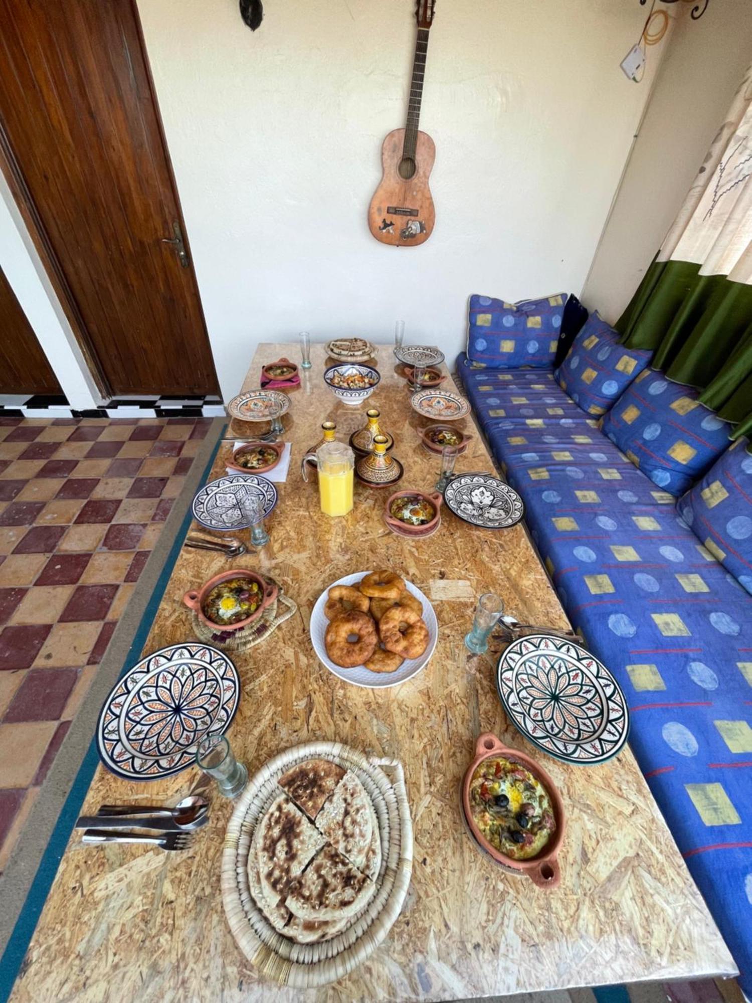 Berber Waves Surf House Hostel Tamraght ภายนอก รูปภาพ