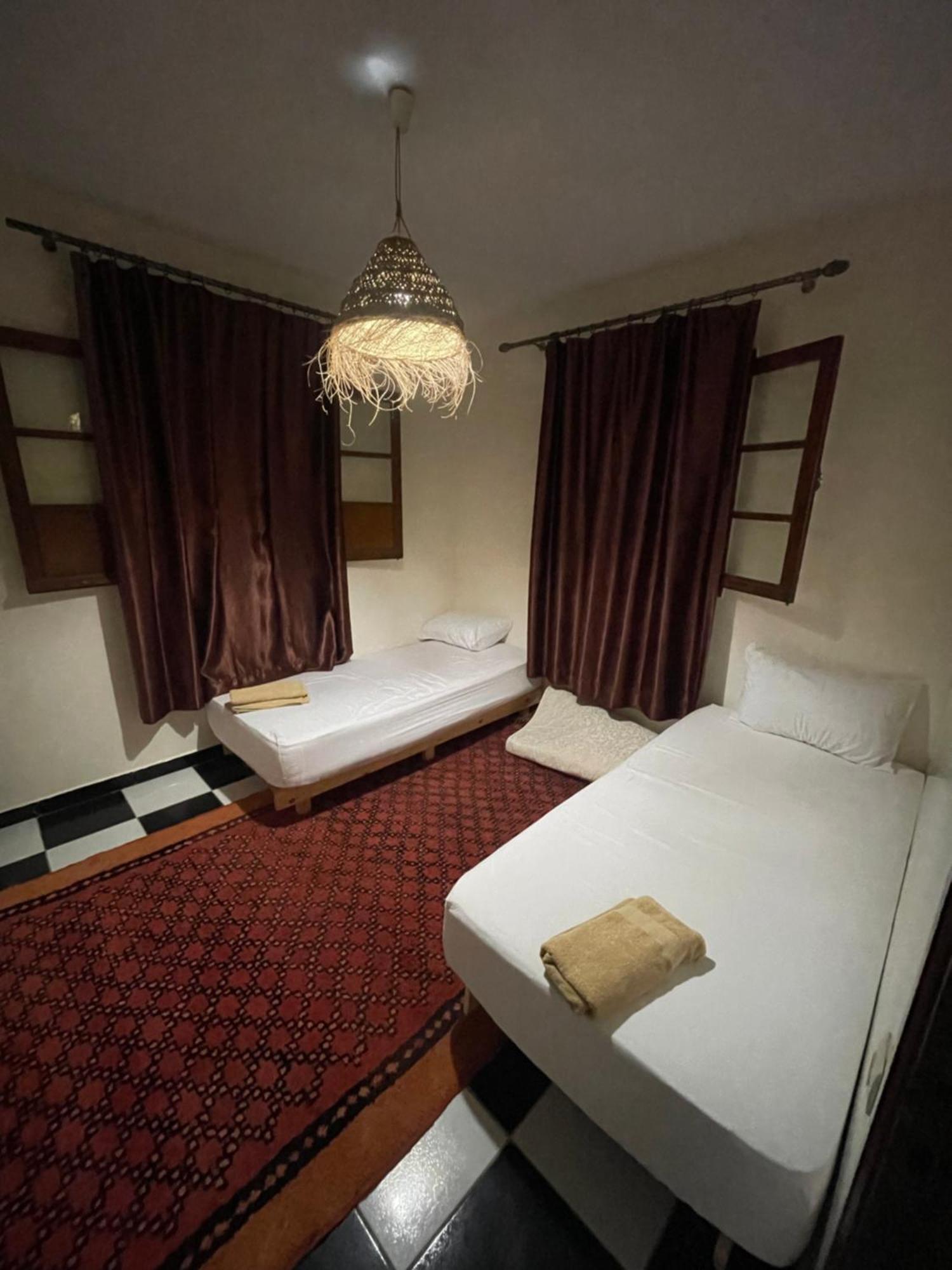Berber Waves Surf House Hostel Tamraght ภายนอก รูปภาพ