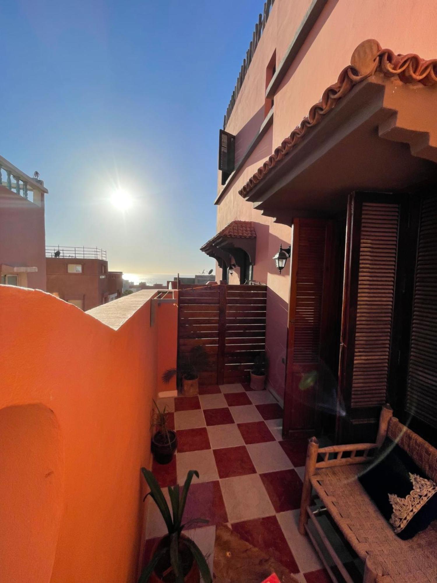 Berber Waves Surf House Hostel Tamraght ภายนอก รูปภาพ