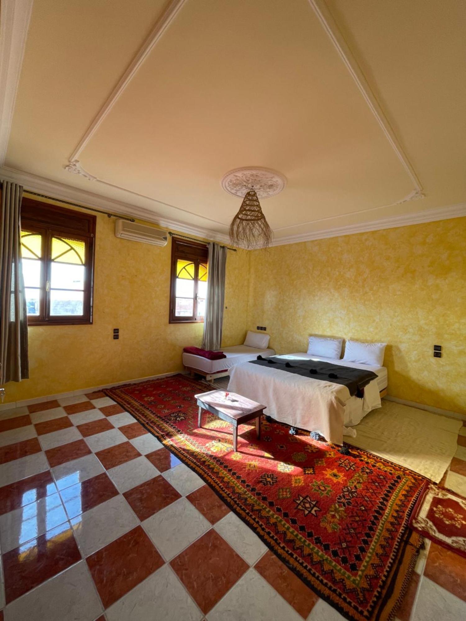Berber Waves Surf House Hostel Tamraght ภายนอก รูปภาพ