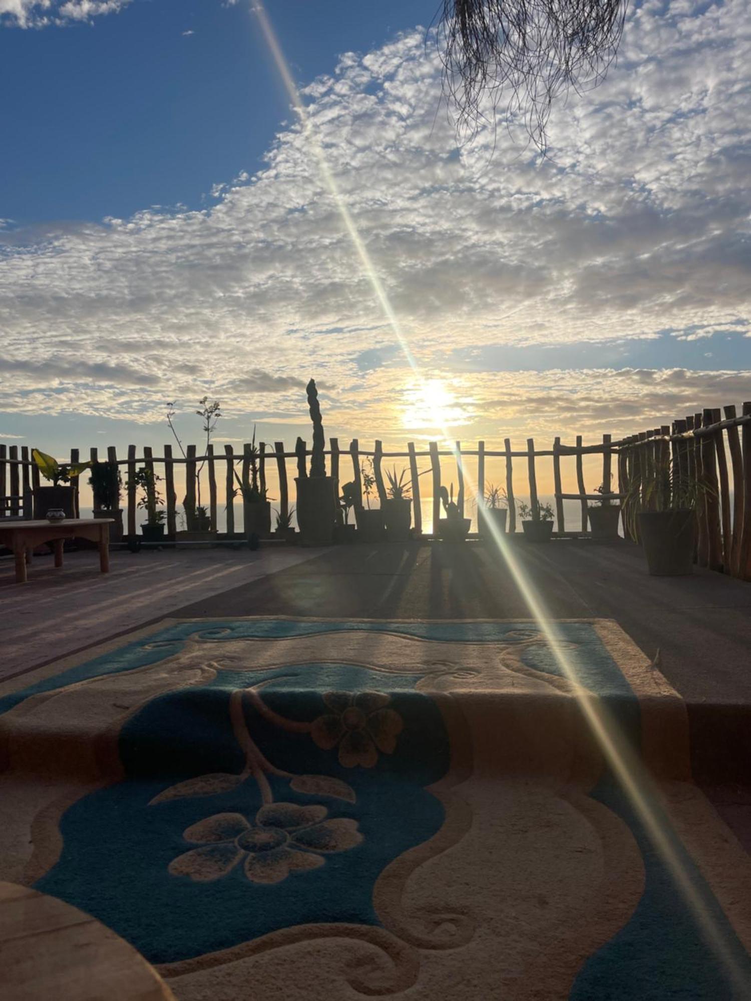 Berber Waves Surf House Hostel Tamraght ภายนอก รูปภาพ
