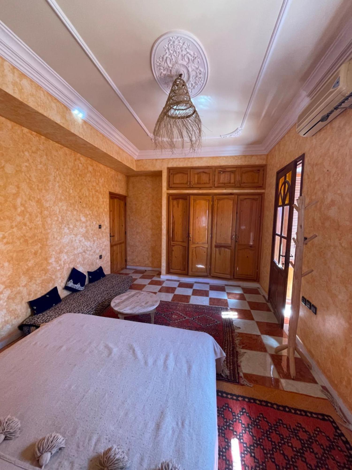 Berber Waves Surf House Hostel Tamraght ภายนอก รูปภาพ