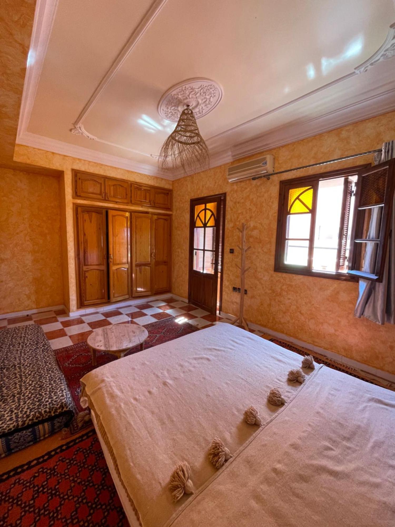 Berber Waves Surf House Hostel Tamraght ภายนอก รูปภาพ