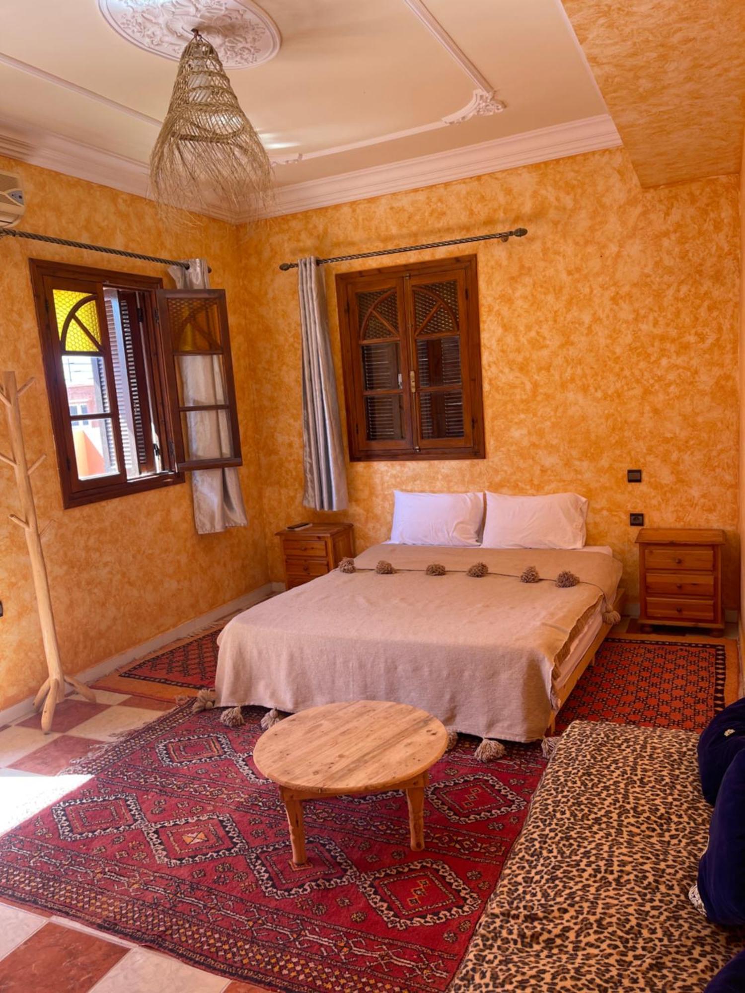 Berber Waves Surf House Hostel Tamraght ภายนอก รูปภาพ